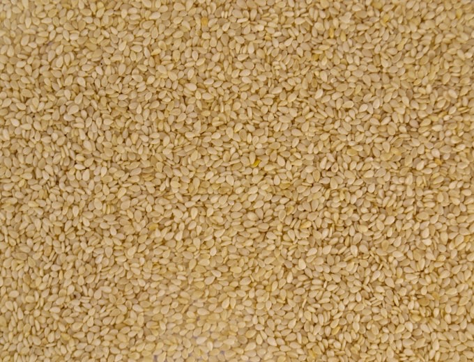 Sesamsamen in einer Schale